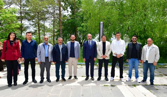Van YYÜ ailesi bayramlaşma programında buluştu