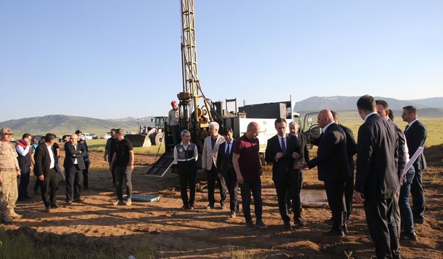 Bitlis’e 128 hektarlık organize sanayi bölgesi yolda