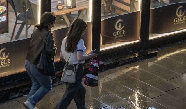 Kars'ta dolu, Erzurum'da sağanak hayatı olumsuz etkiledi
