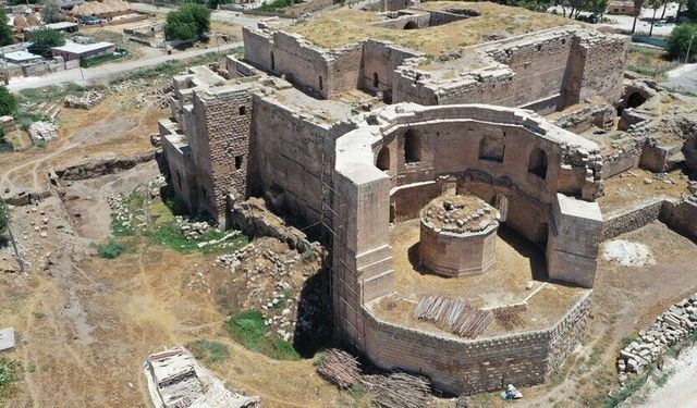 Selahaddin Eyyubi Kale Sarayı’nda tarihi köprü yeniden inşa edilecek