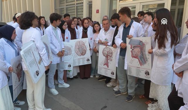 Van YYÜ Tıp Fakültesi öğrencileri Diyarbakır’da kadavra eğitimi aldı