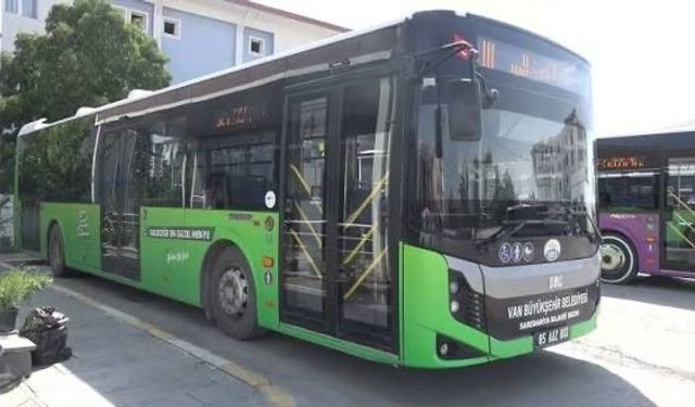 Van Büyükşehir Belediyesi'nden YKS adaylarına ücretsiz ulaşım desteği