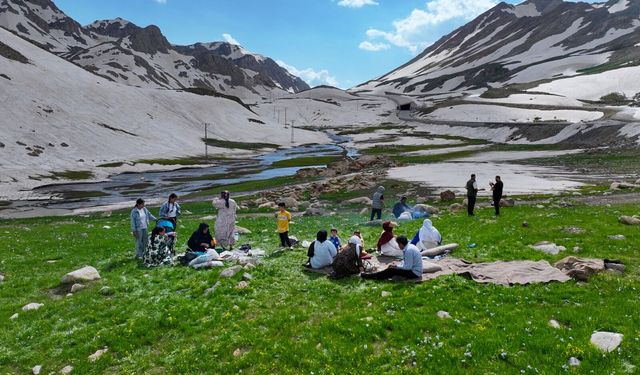 Van'a yağış müjdesi: Göl, baraj ve akarsular yeniden hayat buldu