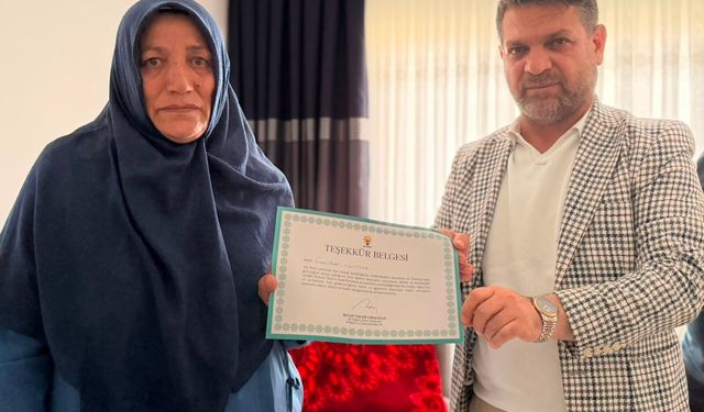 AK Parti İpekyolu Teşkilatı Kevenli Mahallesi'nde hane ve esnaf ziyaretleri gerçekleştirdi