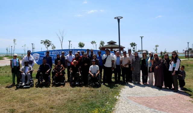 Van’da engelli bireyler piknik etkinliğinde bir araya geldi