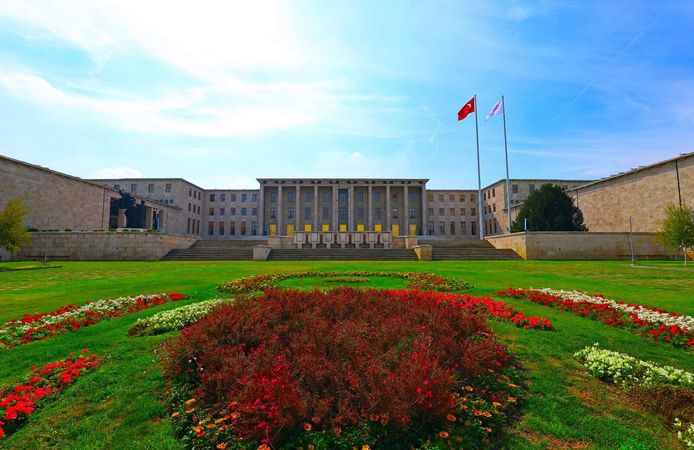 Meclis lokantasında kız öğrencilere yönelik cinsel istismar davasında karar
