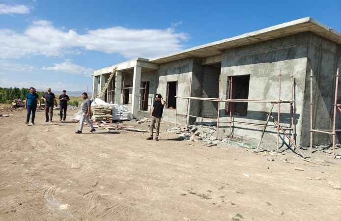 Van İl Sağlık Müdürü Tosun, Kurubaş Aile Sağlığı Merkezi inşaatını inceledi