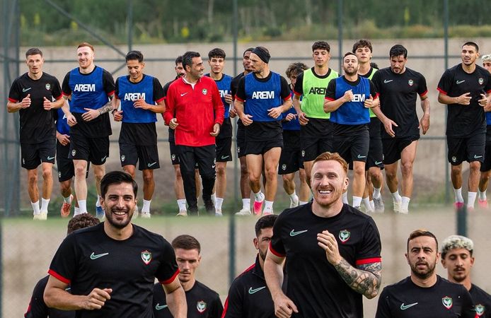 Amedspor'dan çift antrenmanla yoğun mesai