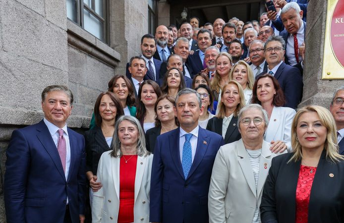 YENİ Parti'de Parti Meclisi ve YDK belli oldu