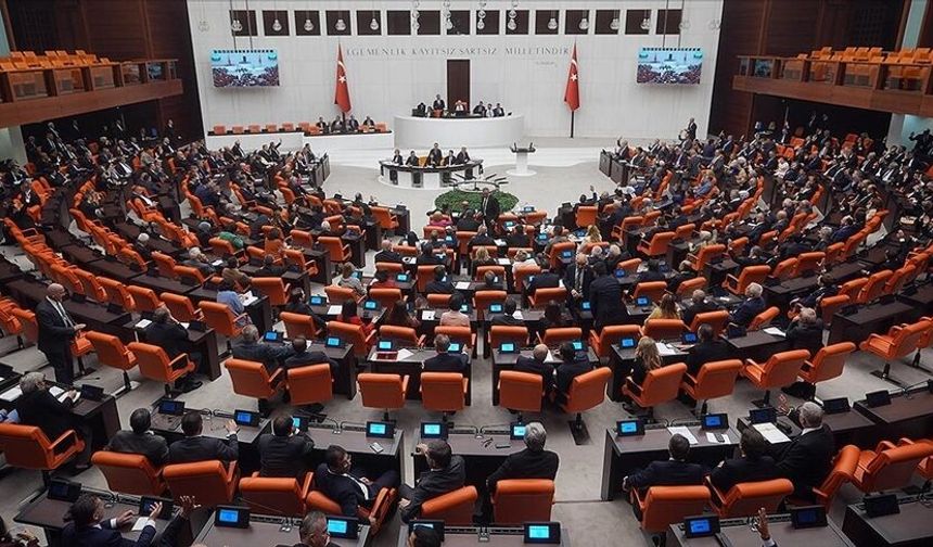 TBMM'ye 7 milletvekiline ait 9 dokunulmazlık dosyası sunuldu