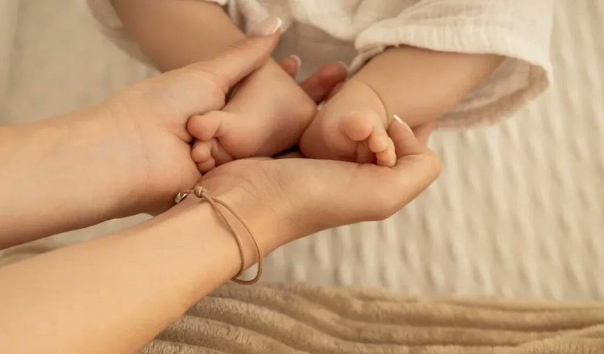 Sağlık Bakanı’ndan yeni uygulama: Anne adayına 3 ay boyunca ebe