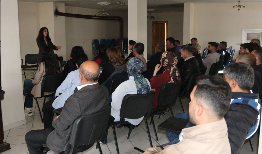 Star Kadın Derneği’nden Özalp’te farkındalık çalışması