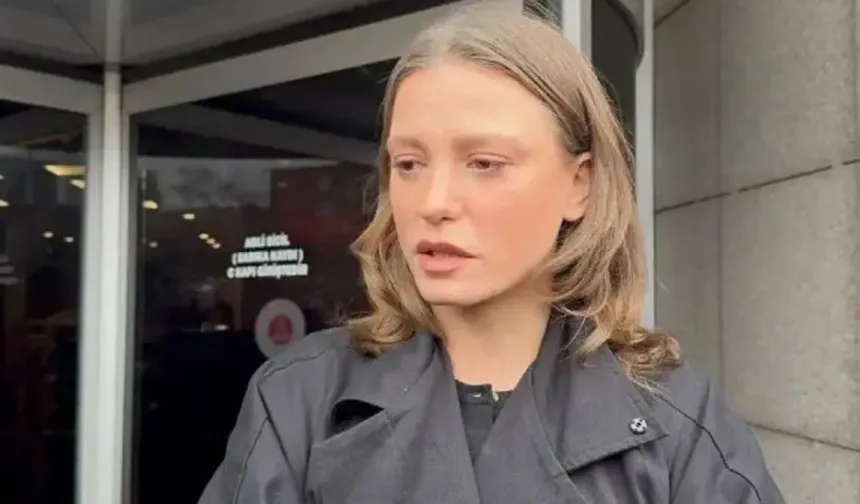 Ünlü Oyuncu Serenay Sarıkaya Türkiye’ye dönüşünde gözaltına alındı