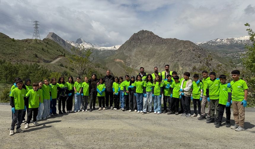 Van, Hakkari ve Bitlis’te çevre temizliği: Hedef orman yangınlarını önlemek
