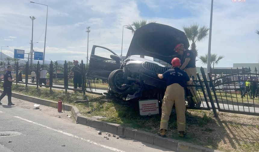 Yeniden Refah Partisi genel başkan yardımcısının bulunduğu makam aracı kaza yaptı: 3 yaralı