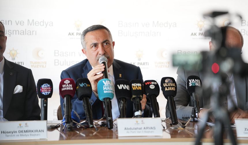 AK Parti Van İl Başkanlığı, basın mensuplarıyla bir araya geldi