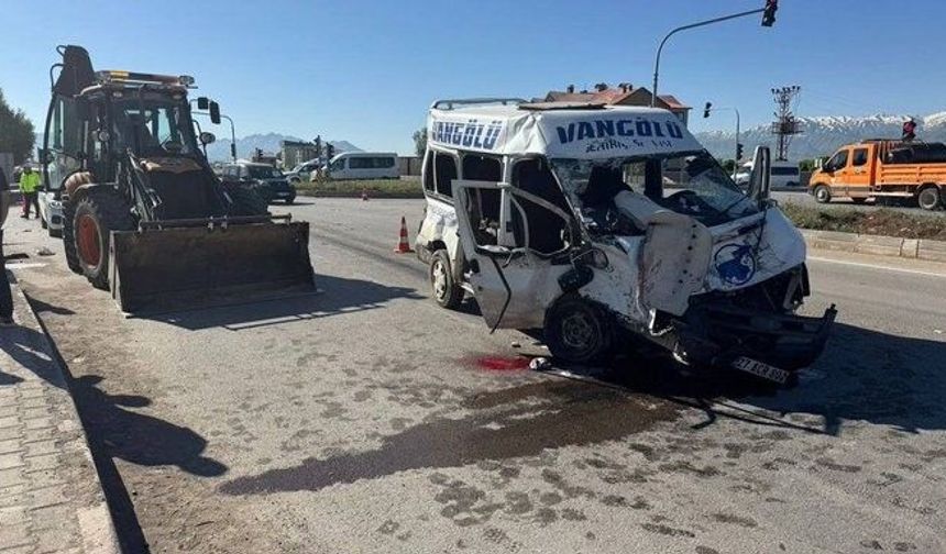 DEM Partili Kaçmaz Sayyiğit'ten Hakkari'deki kazanın ardından ulaşım yatırımı çağrısı