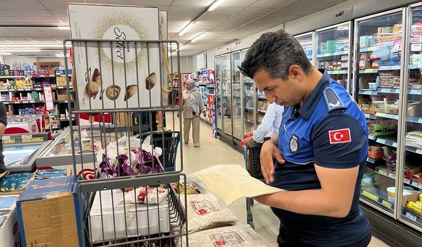 Van'daki işletmelerde hijyen ve son tüketim tarihleri kontrol edildi
