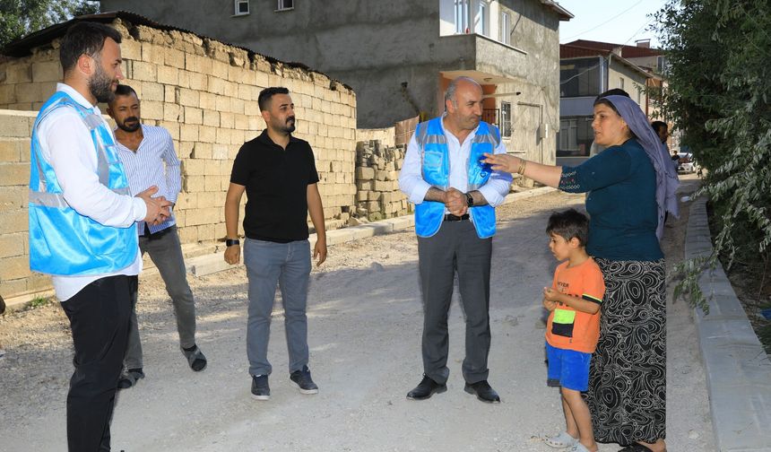 İpekyolu’nda yol ve asfalt çalışmaları sürüyor