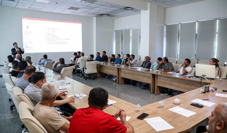 Van Büyükşehir Belediyesi personeline iş sağlığı ve güvenliği eğitimi