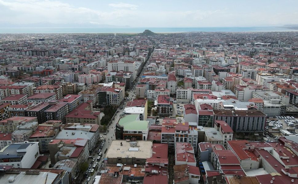 Van’da kamu taşınmazlarıyla ilgili yeni tartışma
