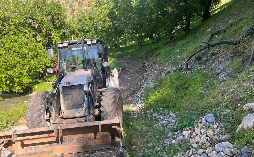 Çatak Belediyesi'nden Alacayer Mahallesi'nde sulama kanalı temizliği