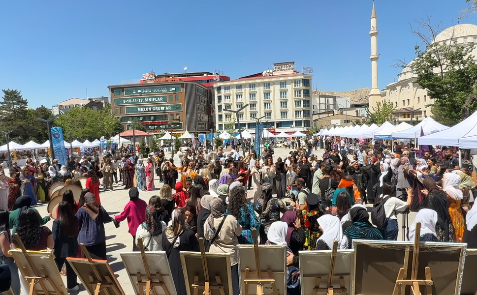 Hilberî Kadın Emeği Festivali’nde Çatak rüzgârı
