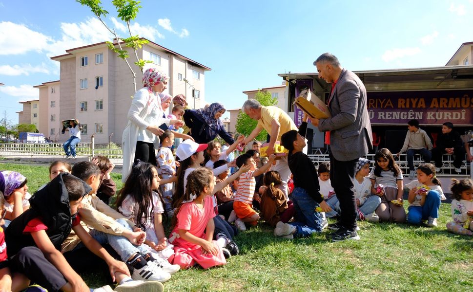 İpekyolu Belediyesinden çocuk etkinliği: Kevenli Mahallesi’nde çocuklar hem eğlendi hem öğrendi