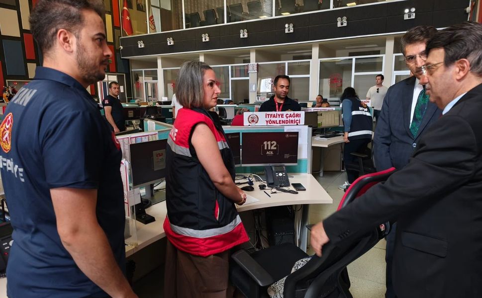 Van Milletvekili Türkmenoğlu’ndan 112 Acil Çağrı Merkezi’ne ziyaret