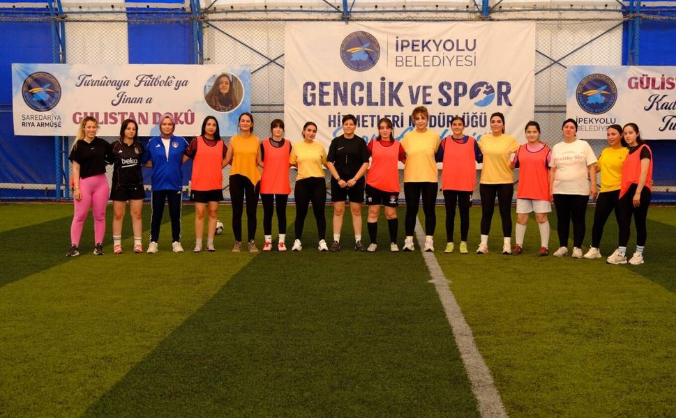 Van’da “Gülistan Doku Kadın Futbol Turnuvası” başladı
