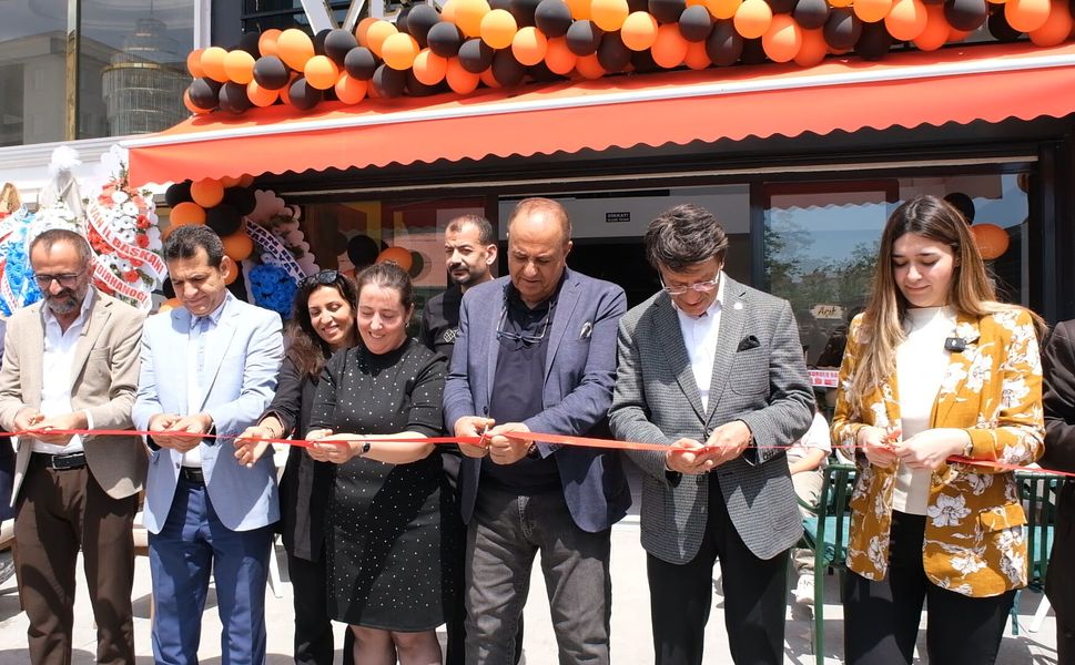 Van'ın yeni buluşma noktası VENA d’ORO hizmete açıldı