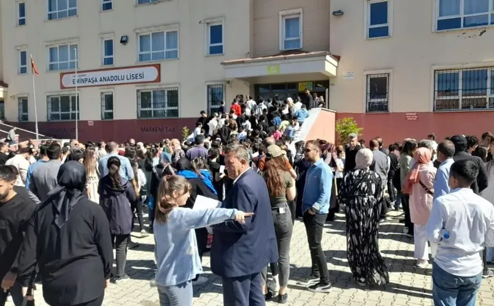 Vanlı öğrenciler LGS’de ter döküyor