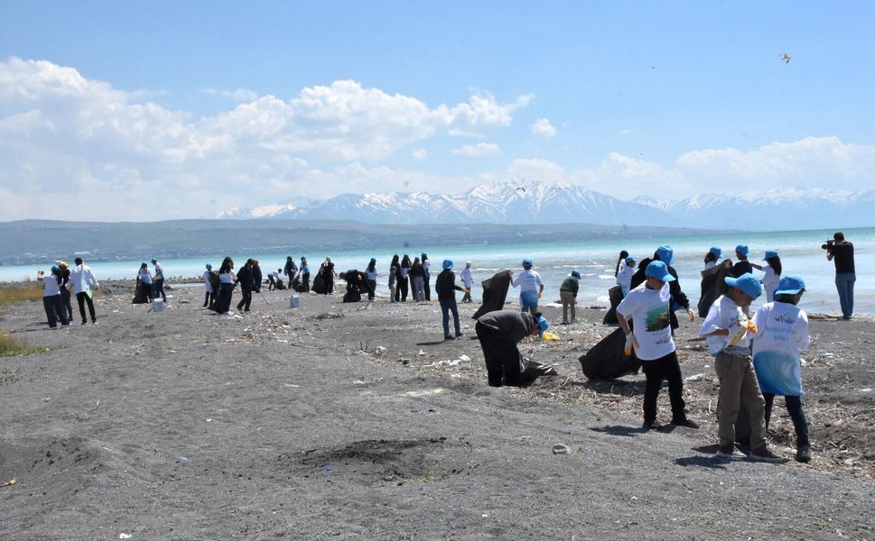 Vanlılar "temiz çevre" için seferber oldu
