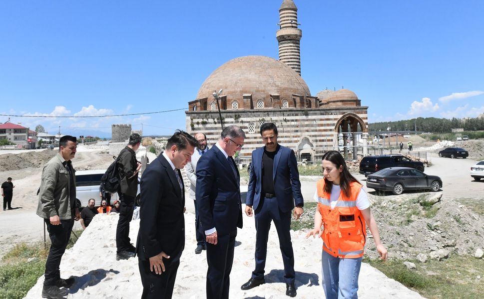 Eski Van Şehri kültür turizminin yeni merkezi oluyor: Tarihi surlarda restorasyon