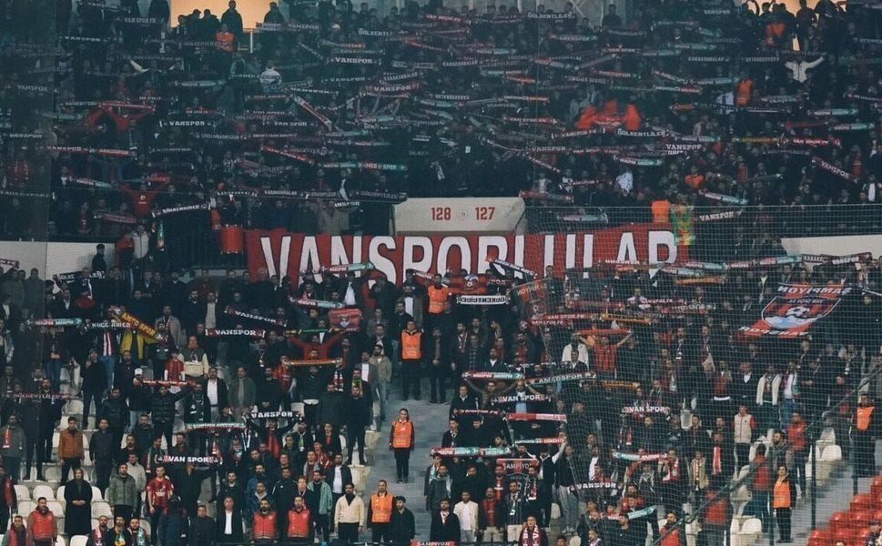 Gölkentliler'den Vanspor için SMS kampanyasına destek çağrısı
