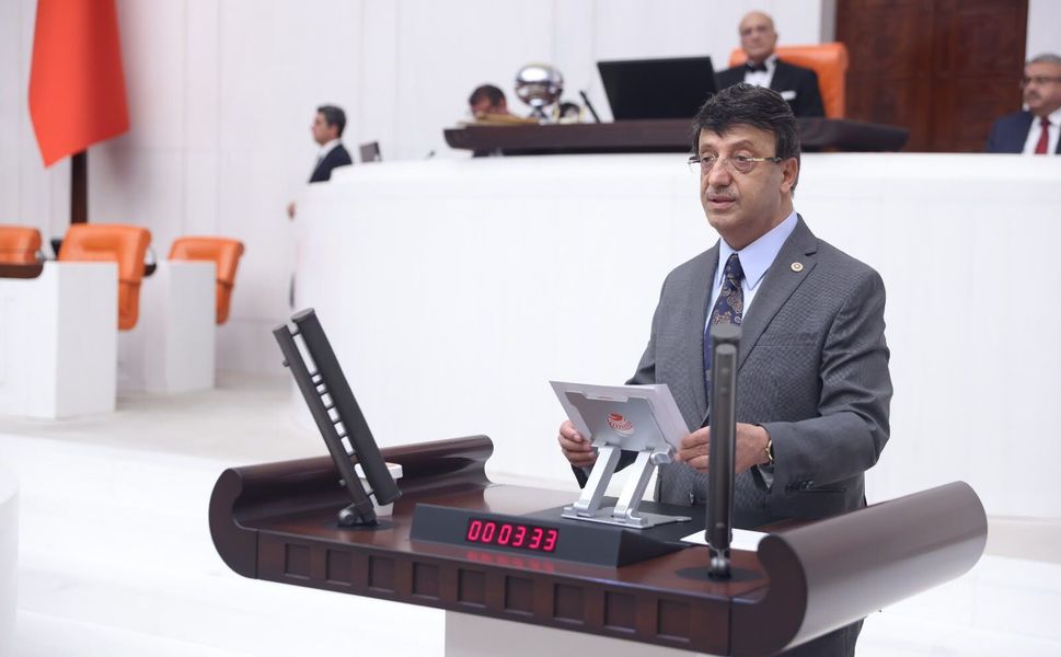 Van Milletvekili Türkmenoğlu herkesi Van'a davet etti