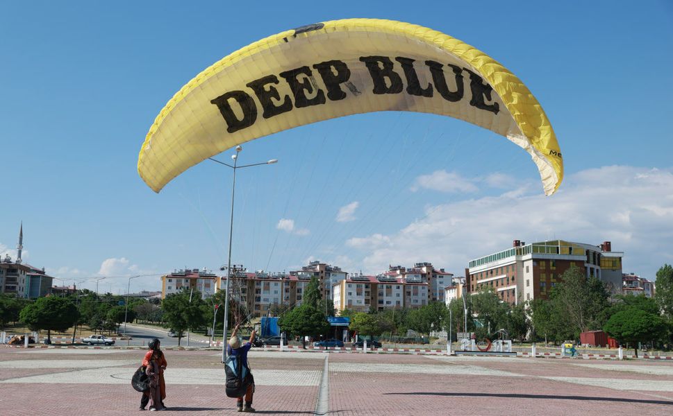 Down sendromlu Zeynep'in doğum günü Van Gölü semalarında kutlandı