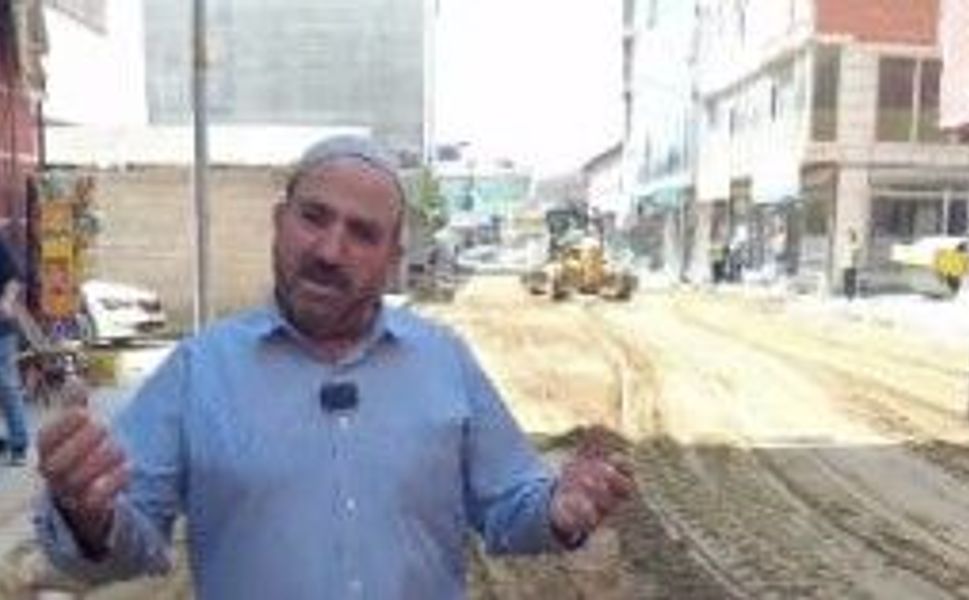 Erciş Belediyesi yol yenileme mesaisine devam ediyor