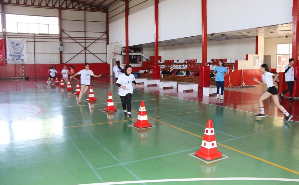 Edremit Belediyesi sporcularından spor lisesi başarısı