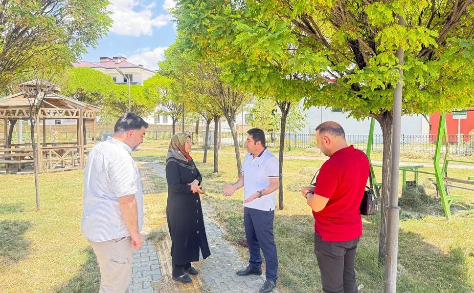 Gürpınar Belediyesi parklarda yenileme çalışmalarına hazırlanıyor