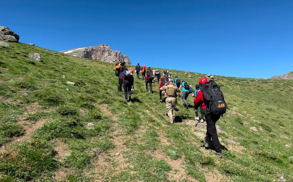 Cilo Dağları'nda kaybolan dağcı için arama çalışması başlatıldı