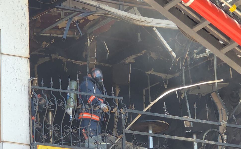 Van Cumhuriyet Caddesi'nde yangın paniği