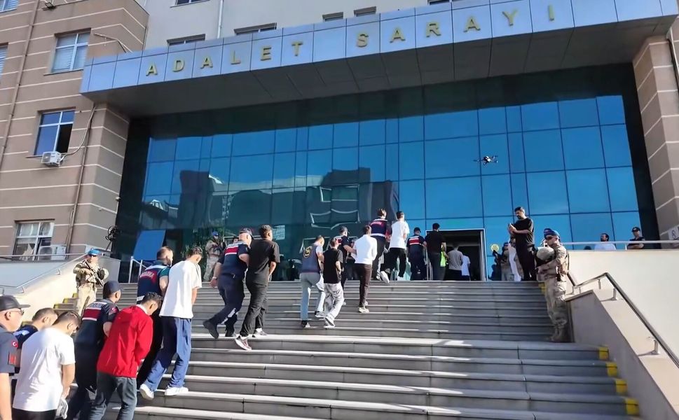 Van dahil 12 ilde organize suç operasyonu: 74 tutuklama