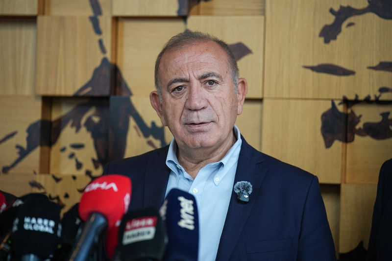 Gürsel Tekin-1