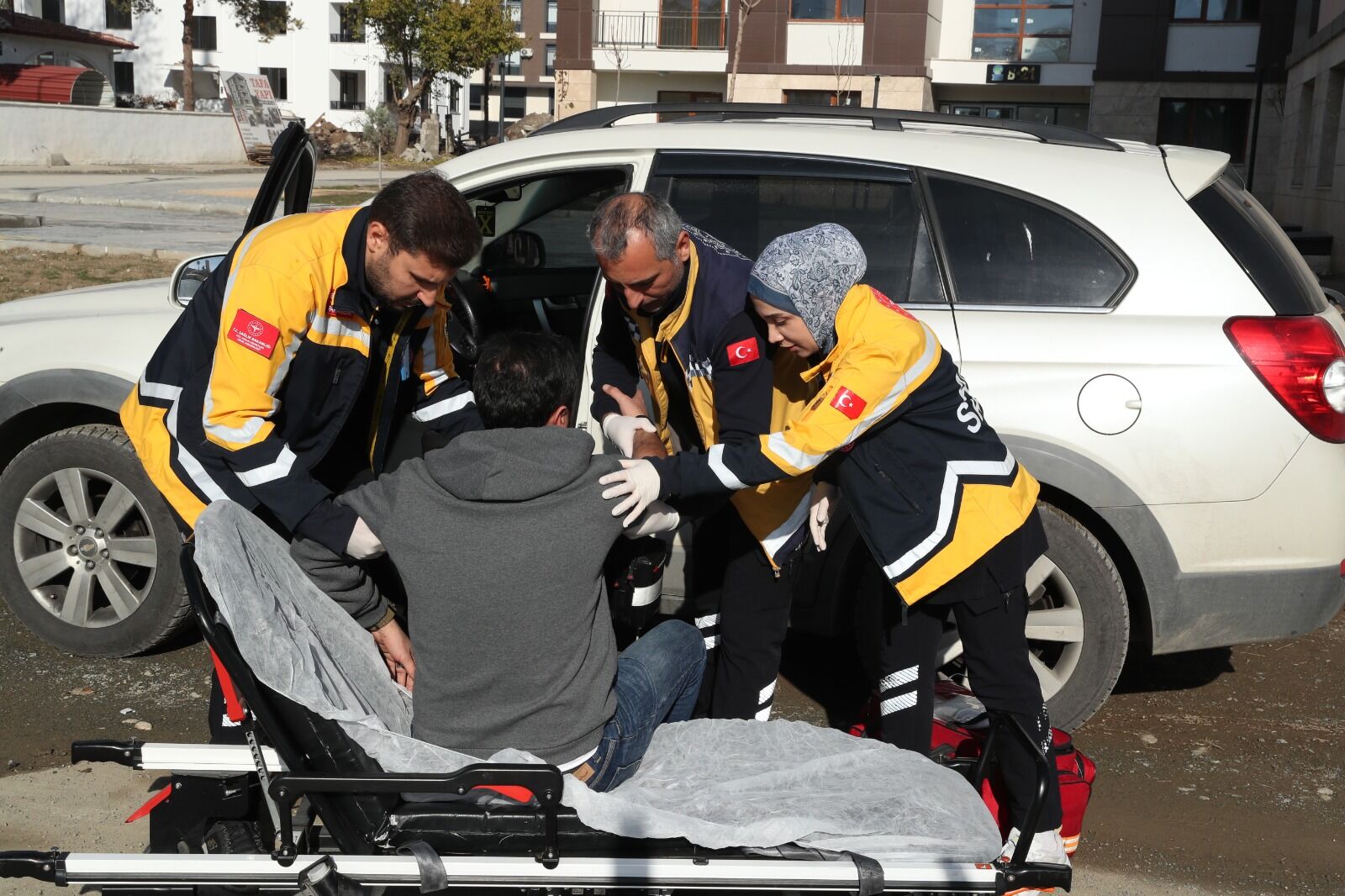 Ambulans Çift (2)