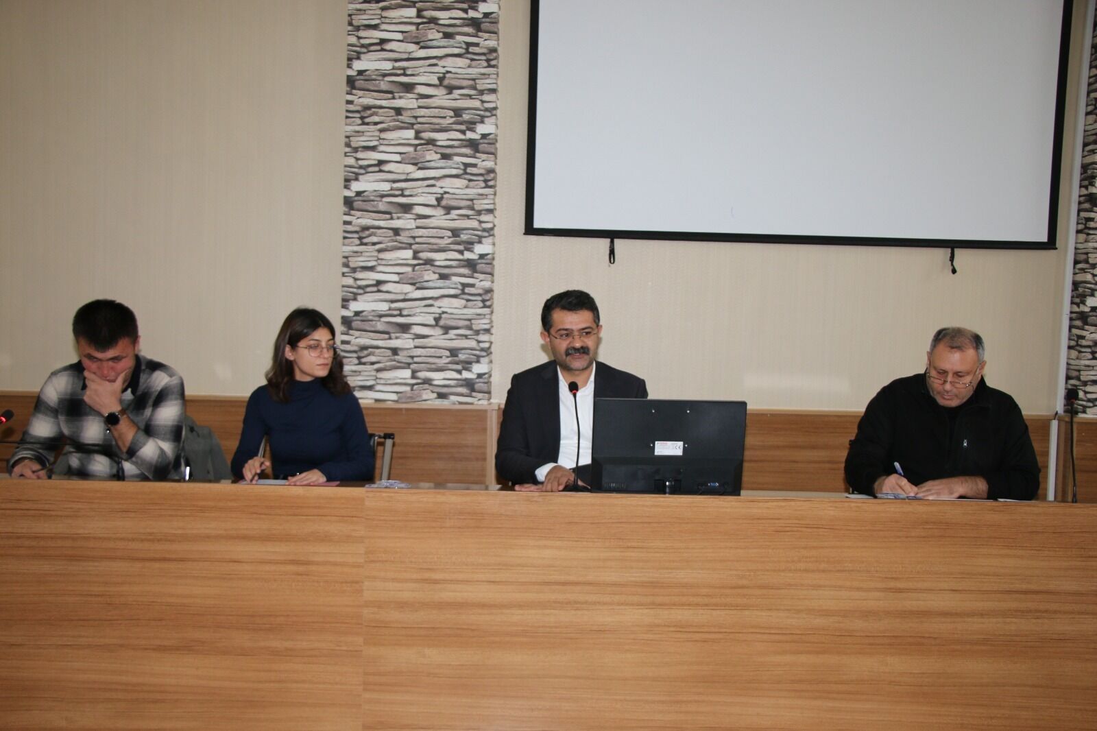 Cemil Komi-1