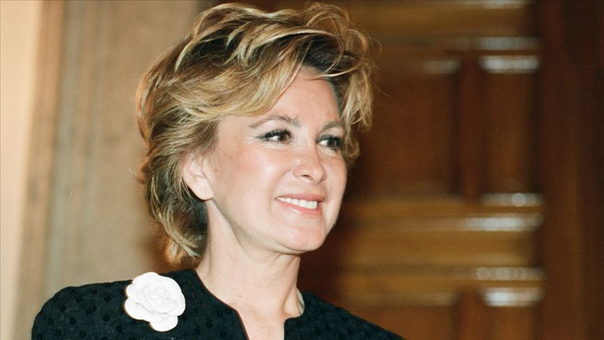 Filiz Akın