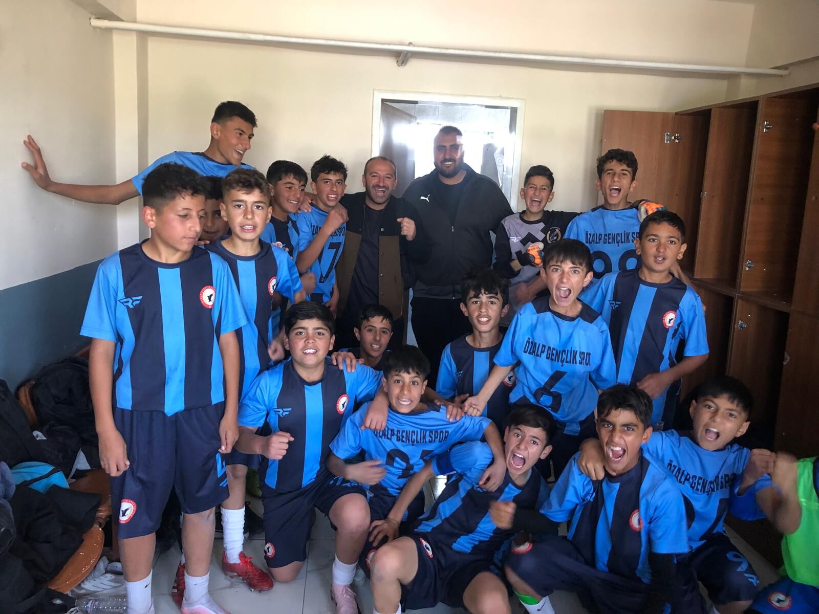 Özalp Gençlikspor 1