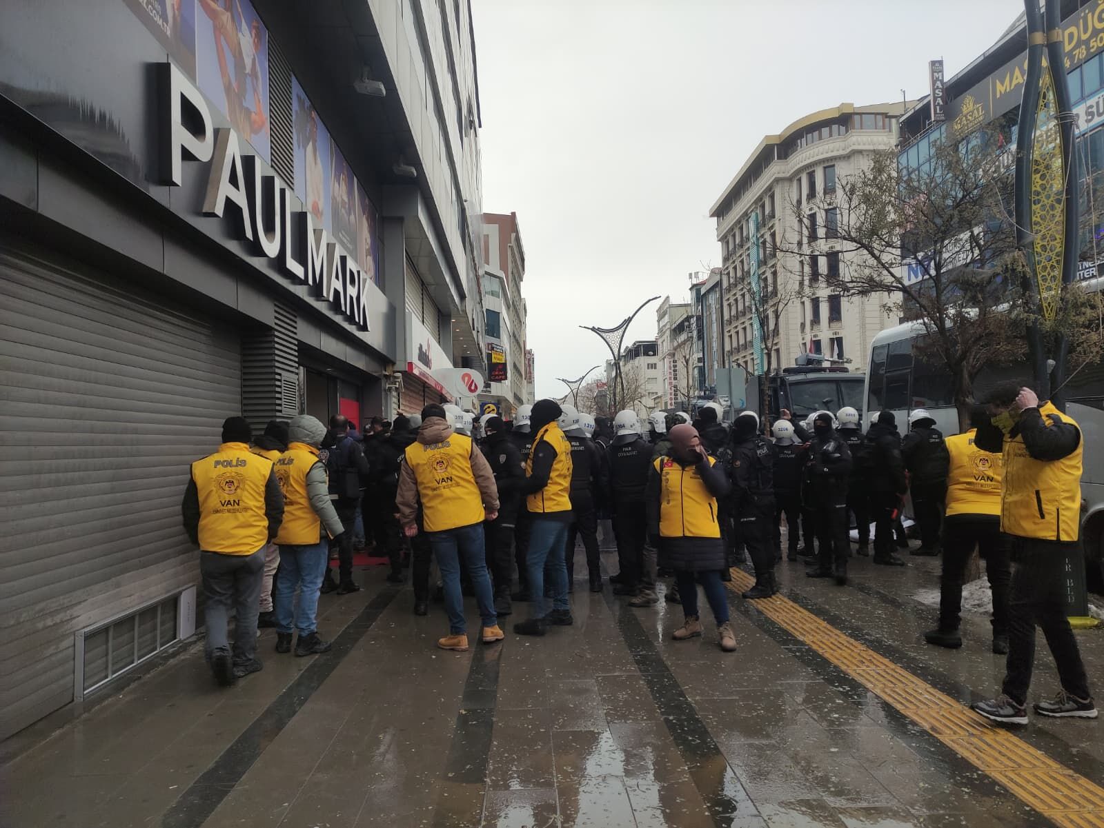 Van 19 Ocak Yürüyüş1