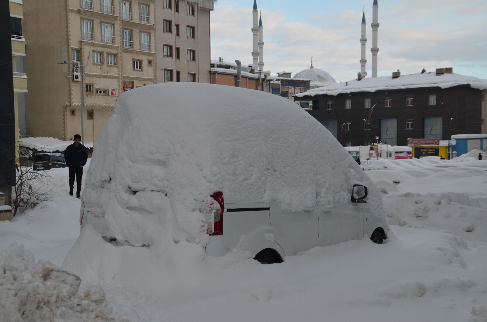 Van Ve Bölge İllerde Kar Yağişi2